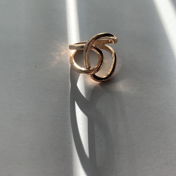 Jewelry - Gold ring